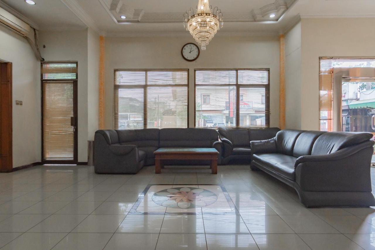 Reddoorz @ Achino Hotel باندونج المظهر الخارجي الصورة