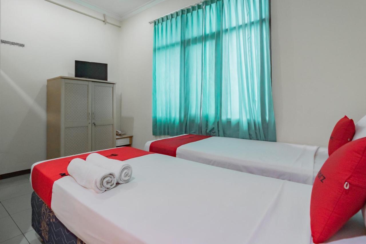 Reddoorz @ Achino Hotel باندونج المظهر الخارجي الصورة