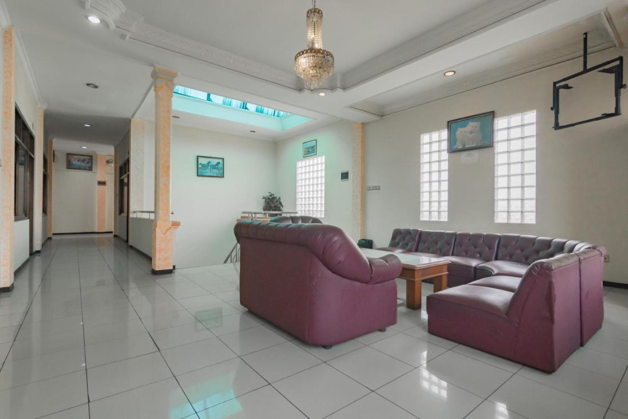 Reddoorz @ Achino Hotel باندونج المظهر الخارجي الصورة