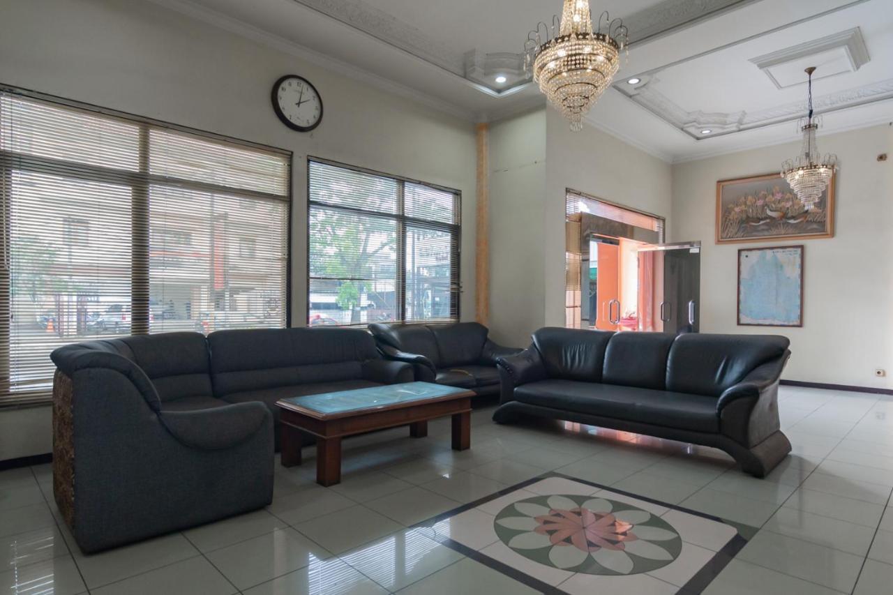 Reddoorz @ Achino Hotel باندونج المظهر الخارجي الصورة
