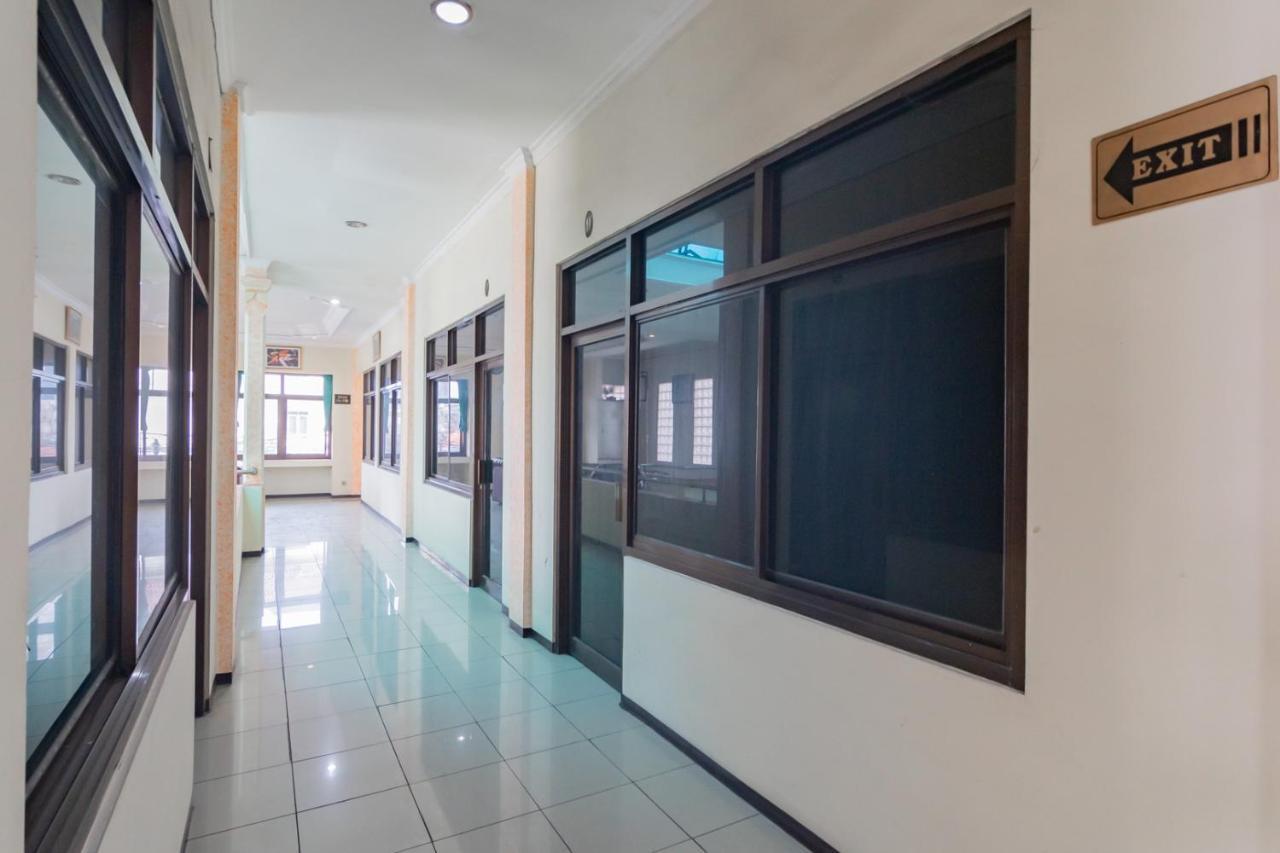 Reddoorz @ Achino Hotel باندونج المظهر الخارجي الصورة